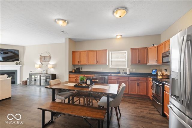 1066 W Limestone Way, Fortville, IN 46040