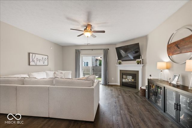 1066 W Limestone Way, Fortville, IN 46040
