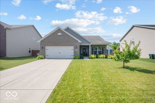 1066 W Limestone Way, Fortville, IN 46040