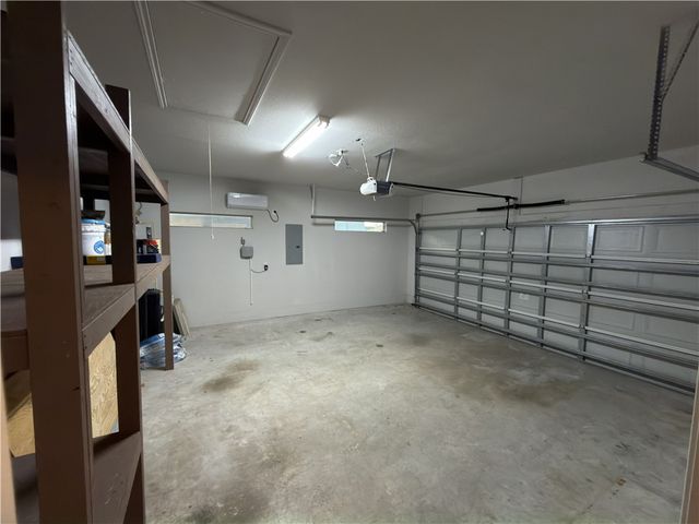 7613 Neches Dr, Corpus Christi, TX 78414