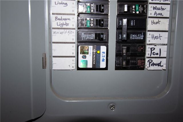 7613 Neches Dr, Corpus Christi, TX 78414