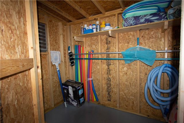 7613 Neches Dr, Corpus Christi, TX 78414