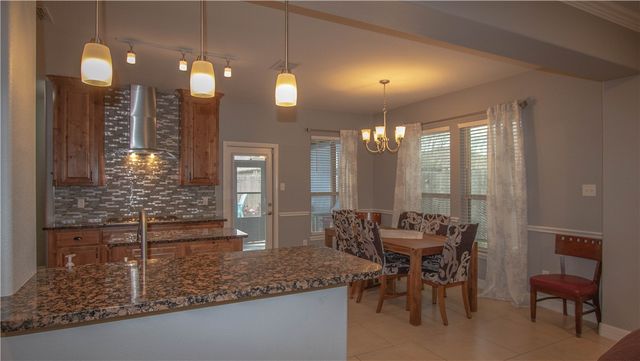 7613 Neches Dr, Corpus Christi, TX 78414