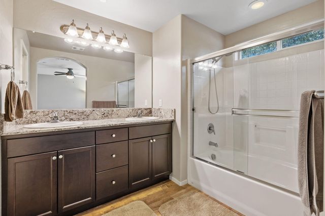 1853 Madalyn Avenue, Tulare, CA 93274