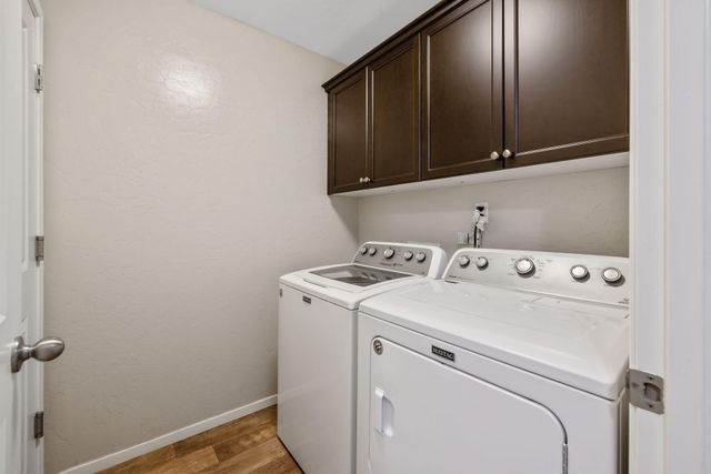 1853 Madalyn Avenue, Tulare, CA 93274