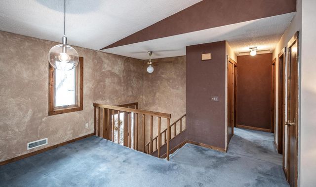 10512 Quebec Road, Bloomington, MN 55438