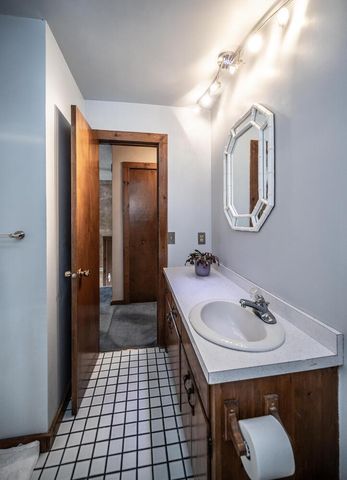 10512 Quebec Road, Bloomington, MN 55438