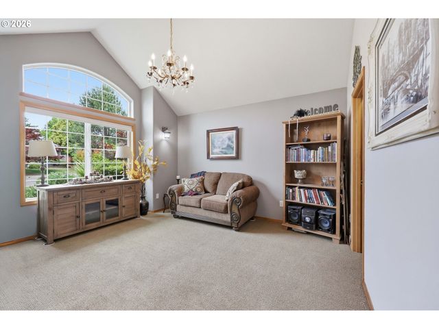 13330 SQUIRE Dr, Oregon City, OR 97045