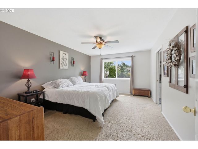 13330 SQUIRE Dr, Oregon City, OR 97045