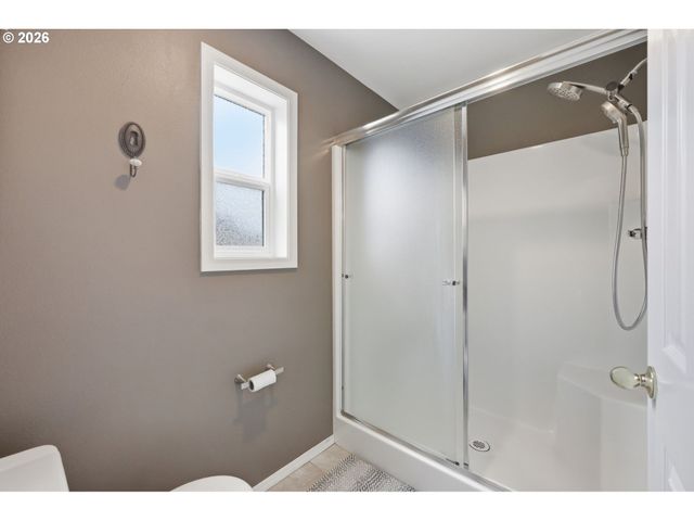13330 SQUIRE Dr, Oregon City, OR 97045