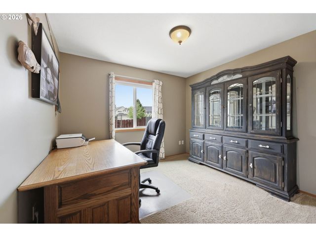 13330 SQUIRE Dr, Oregon City, OR 97045