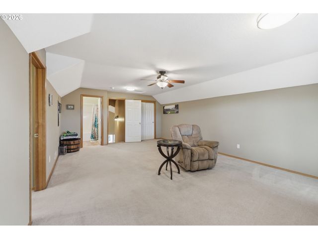 13330 SQUIRE Dr, Oregon City, OR 97045