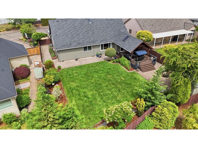 13330 SQUIRE Dr, Oregon City, OR 97045
