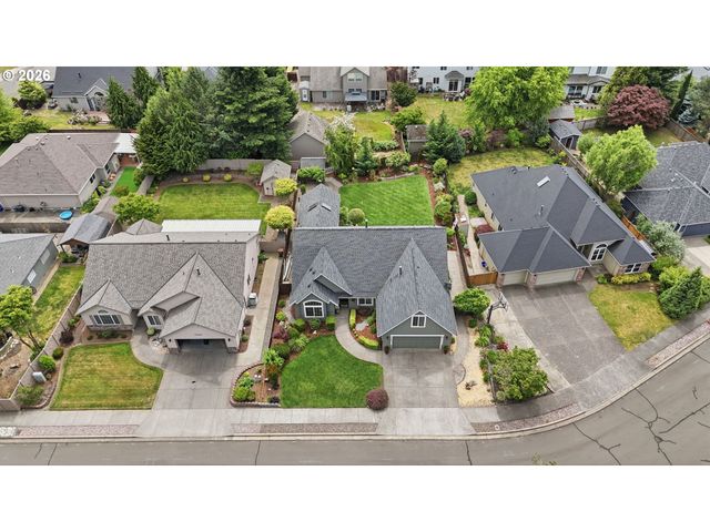 13330 SQUIRE Dr, Oregon City, OR 97045