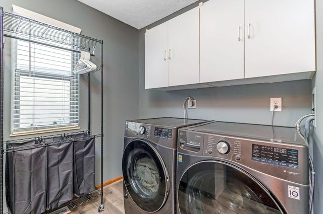 7921 Chetenham Drive, Westerville, OH 43081