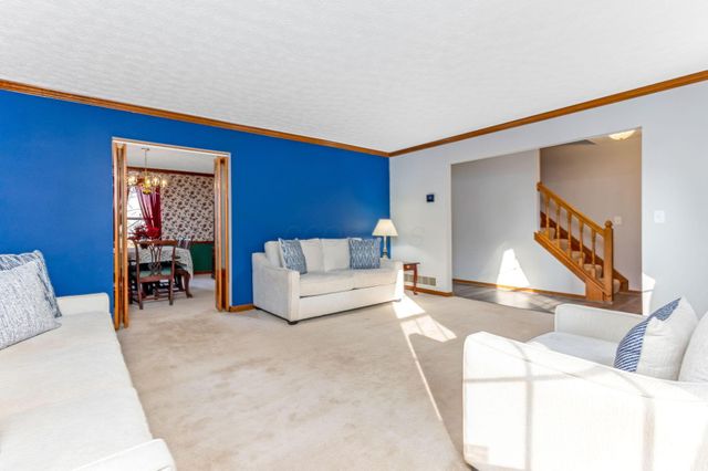 7921 Chetenham Drive, Westerville, OH 43081