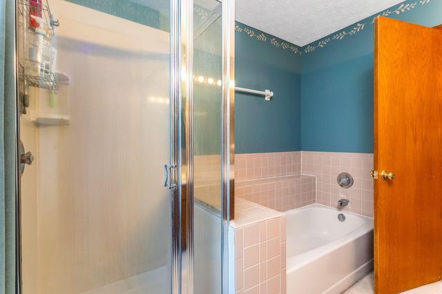 7921 Chetenham Drive, Westerville, OH 43081