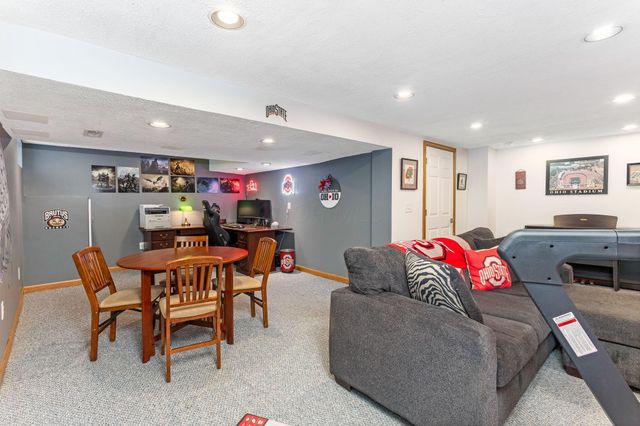 7921 Chetenham Drive, Westerville, OH 43081