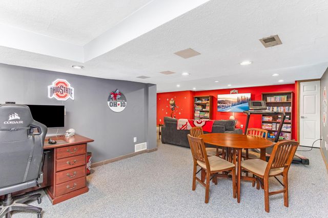 7921 Chetenham Drive, Westerville, OH 43081