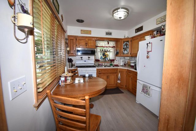 609 Blaine AVENUE, Racine, WI 53405