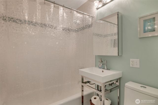 3802 NE 90th Street, Seattle, WA 98115
