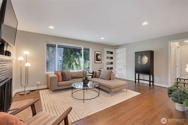 3802 NE 90th Street, Seattle, WA 98115