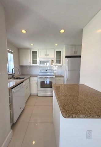 4141 Nautilus Dr 4J, Miami Beach, FL 33140