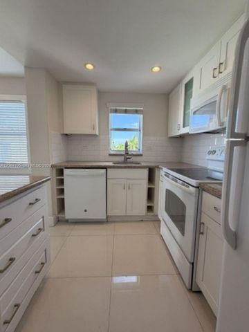 4141 Nautilus Dr 4J, Miami Beach, FL 33140