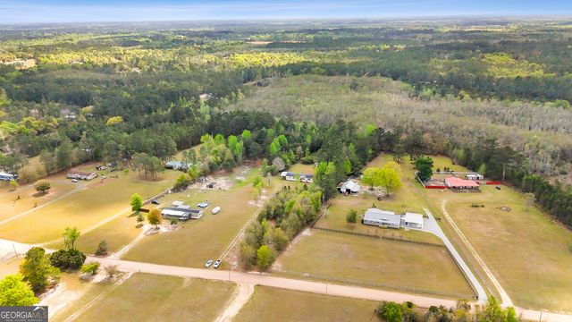 1298 Lee Road, Pembroke, GA 31321
