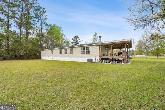1298 Lee Road, Pembroke, GA 31321