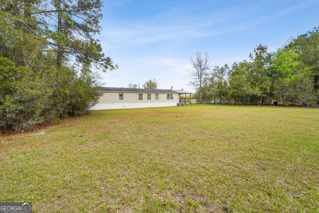 1298 Lee Road, Pembroke, GA 31321