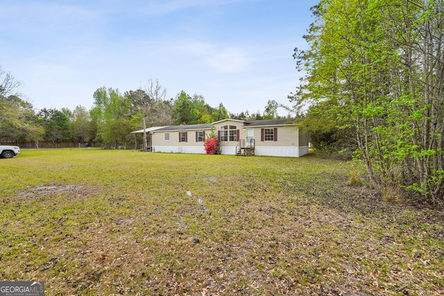 1298 Lee Road, Pembroke, GA 31321