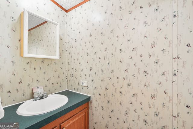 1298 Lee Road, Pembroke, GA 31321