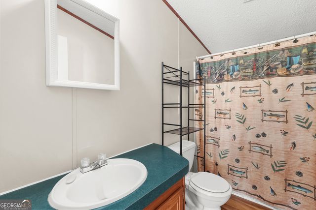 1298 Lee Road, Pembroke, GA 31321