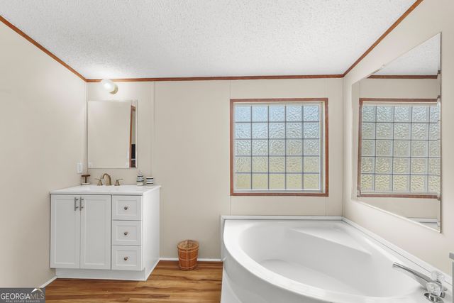 1298 Lee Road, Pembroke, GA 31321