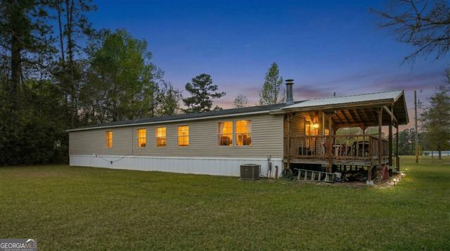 1298 Lee Road, Pembroke, GA 31321