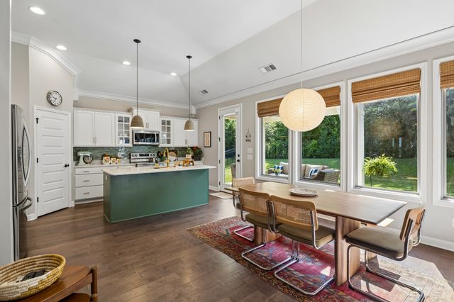 2720 Nottingham Dr, Columbia, TN 38401