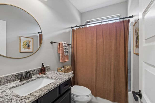 2720 Nottingham Dr, Columbia, TN 38401