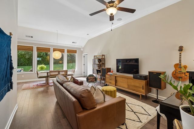 2720 Nottingham Dr, Columbia, TN 38401