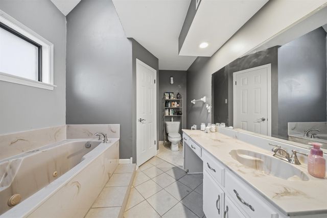 3255 OAK CV, Bartlett, TN 38135