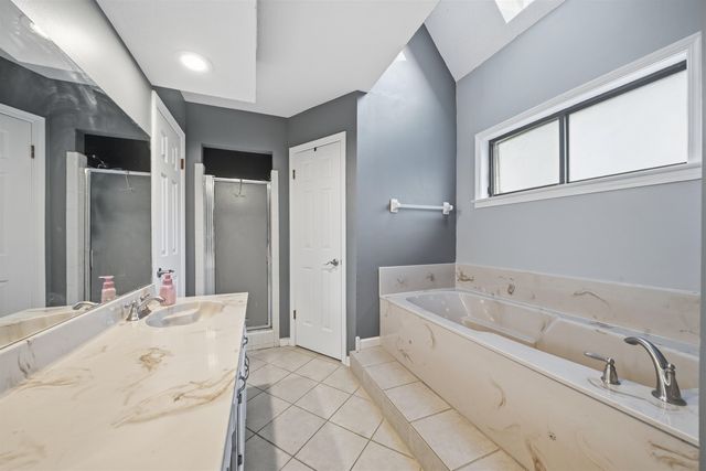 3255 OAK CV, Bartlett, TN 38135