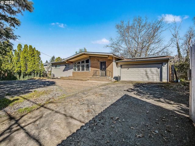 907 Sw HALSEY St, Troutdale, OR 97060