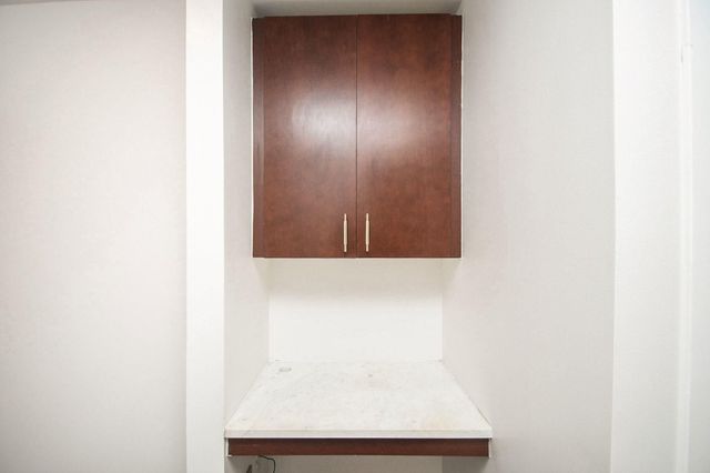 5925 Almeda Road 10704, Houston, TX 77004