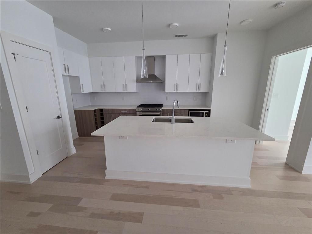 775 Juniper Street NE 304, Atlanta, GA 30308