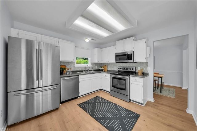 2644 Saint Regis LN, Virginia Beach, VA 23453