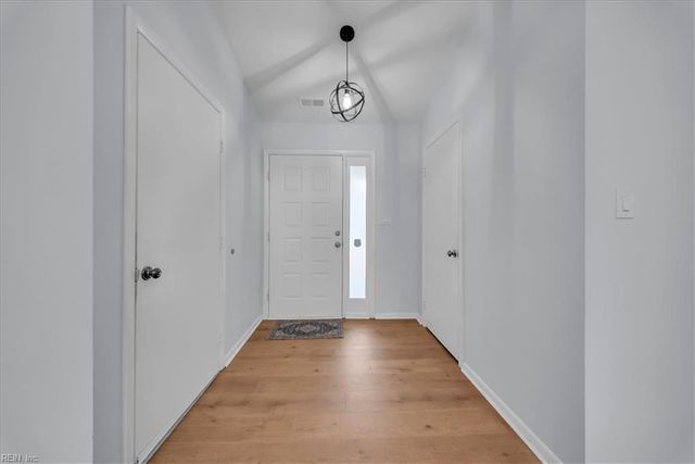 2644 Saint Regis LN, Virginia Beach, VA 23453