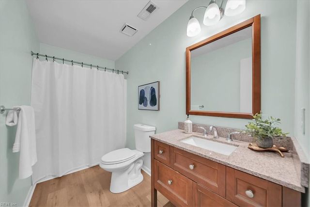 2644 Saint Regis LN, Virginia Beach, VA 23453