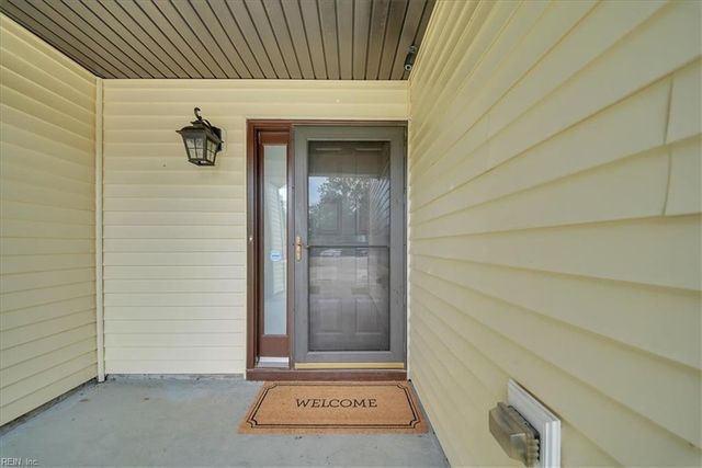 2644 Saint Regis LN, Virginia Beach, VA 23453