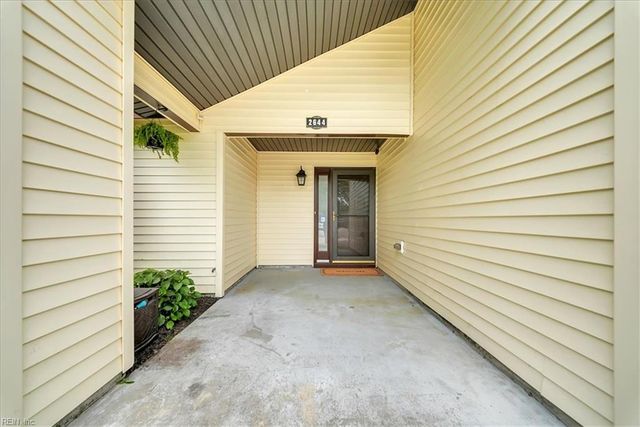 2644 Saint Regis LN, Virginia Beach, VA 23453