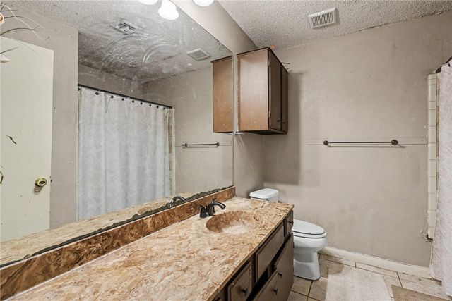 3317 Cresthill Dr, Corpus Christi, TX 78415